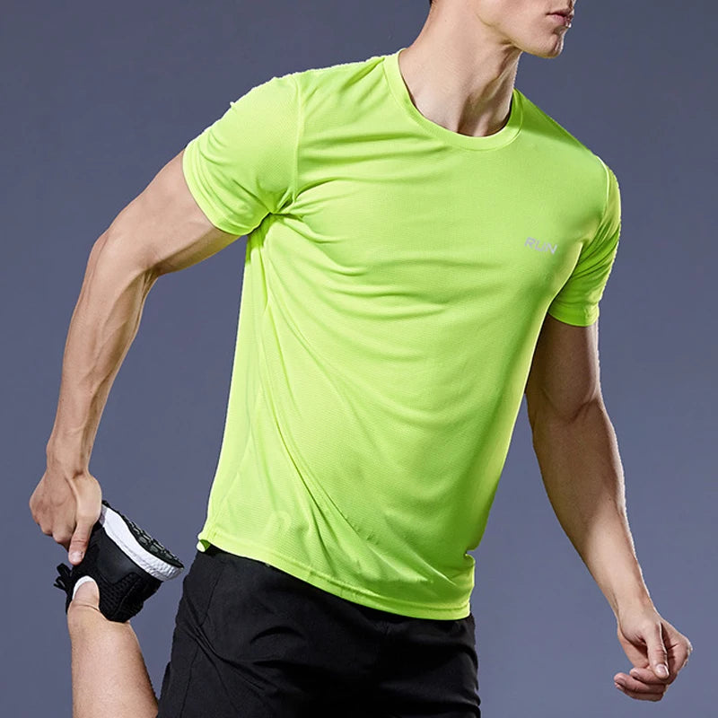 Men’s Quick-Dry Sports T-Shirt – Compression Workout & Running Jersey for Gym, Soccer, Jogging