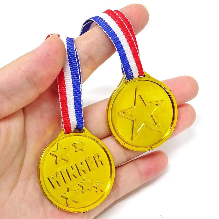 10/20pcs Gold Plastic Winner Medals – Party Favors & Game Prizes for Kids
